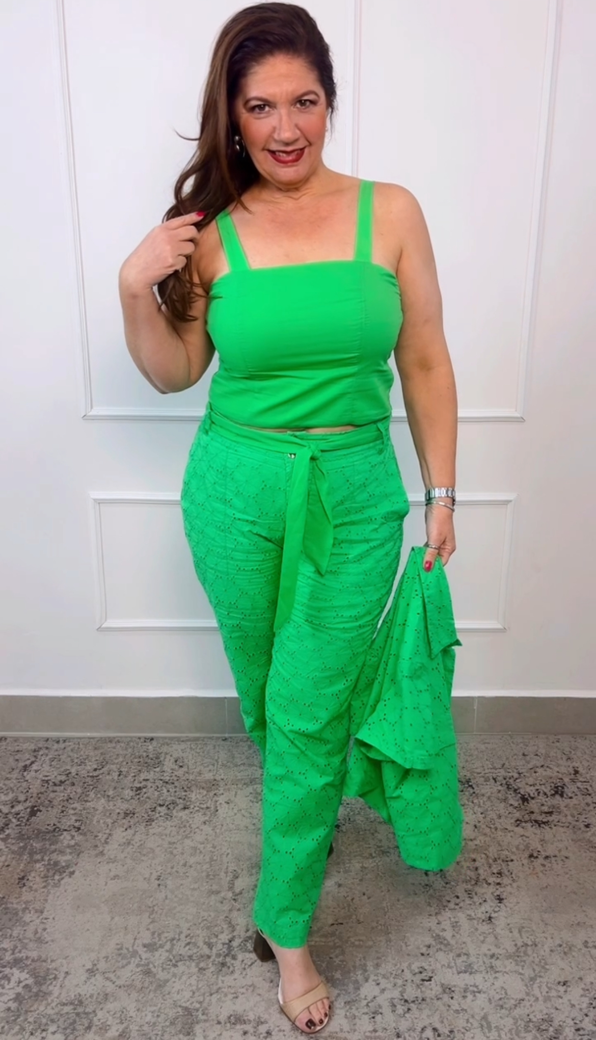 Conjunto Camelia - Calça, blusa cropped e camisa - Imagem 5